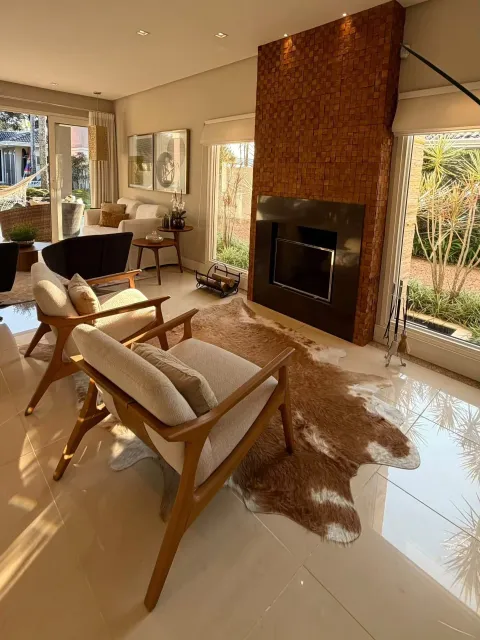 Sala de estar com lareira