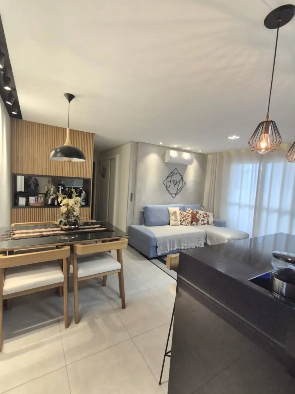 Sala integrada à cozinha