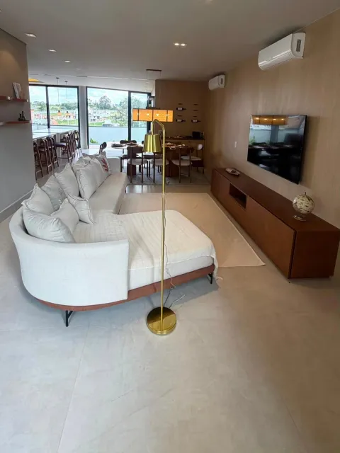 Sala de estar e jantar