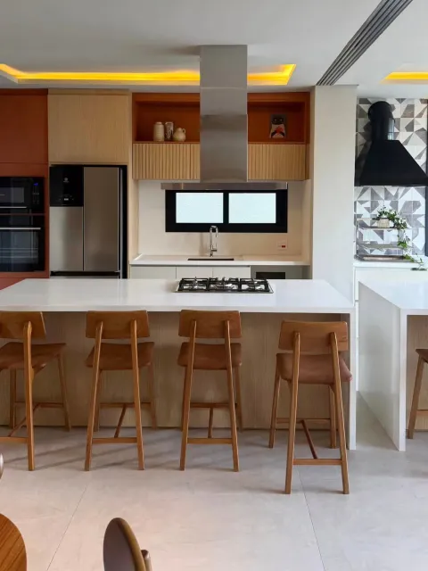 Cozinha planejada com ilha