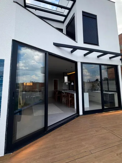 Área externa da casa